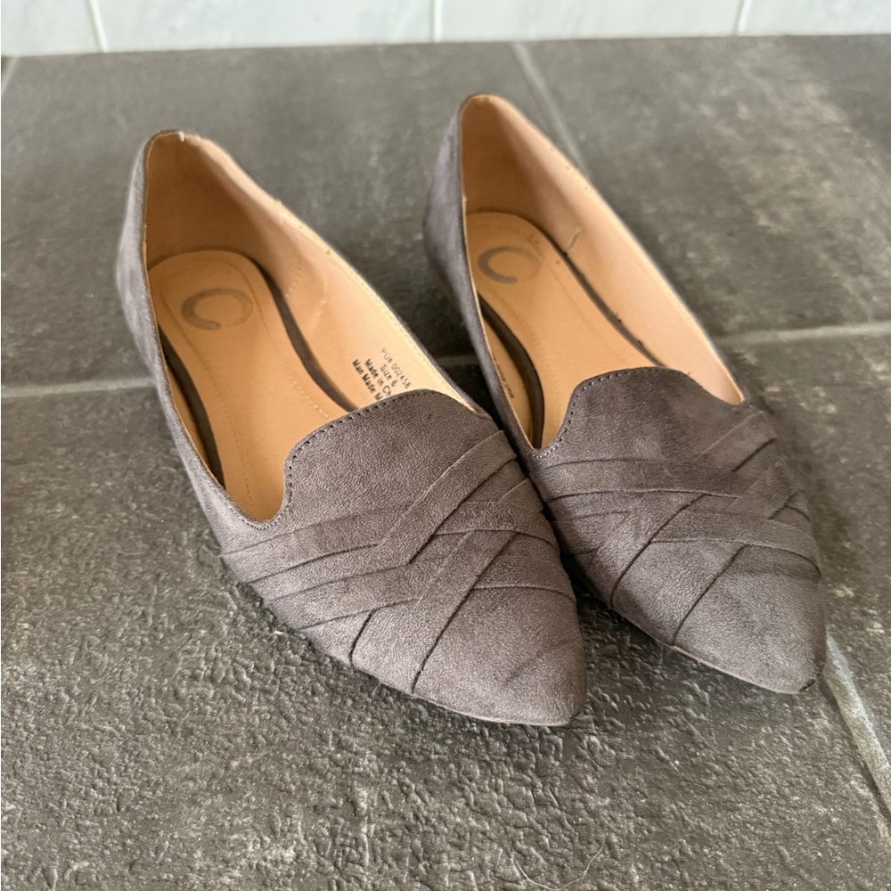 Journee Collection Women's Gray Flats